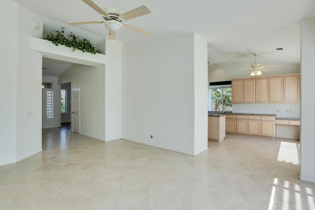 40750 Avenida Arcada