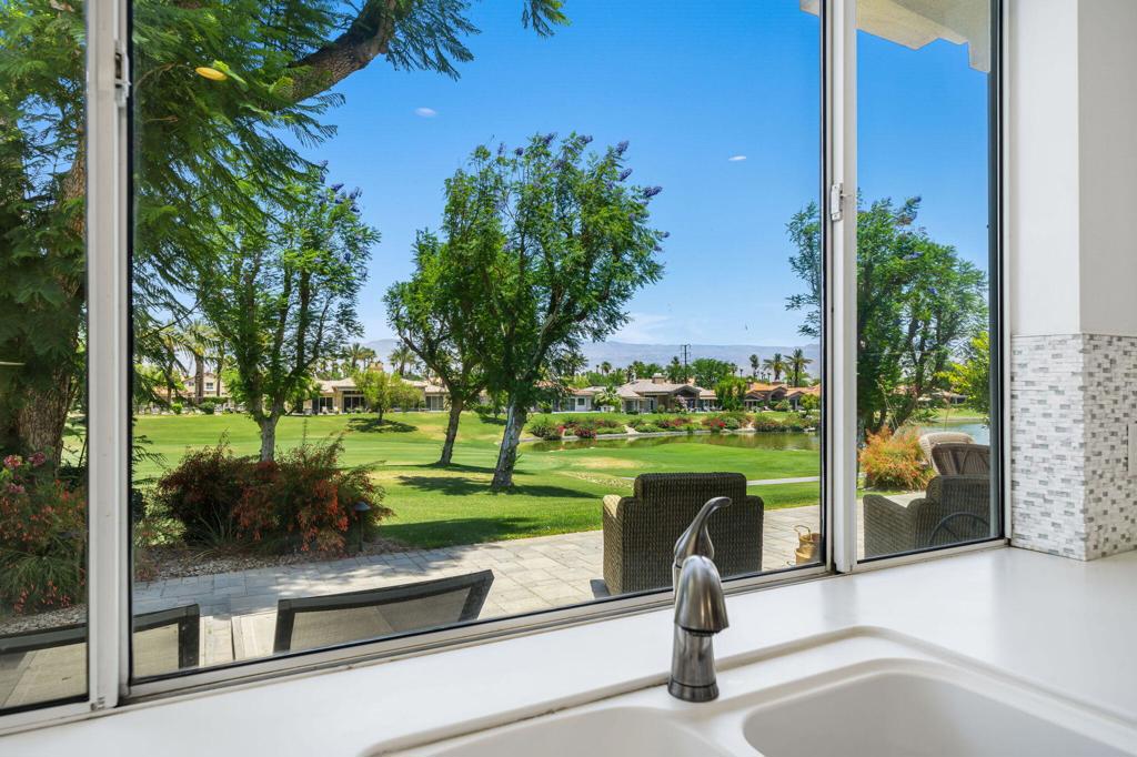 786 Red Arrow Trail