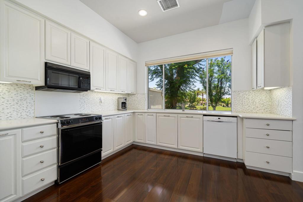 786 Red Arrow Trail