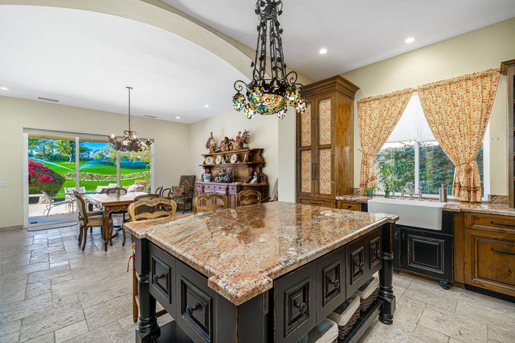 525 Indian Ridge Drive