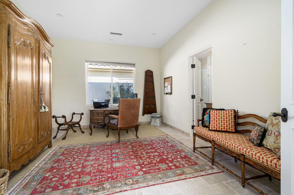 525 Indian Ridge Drive