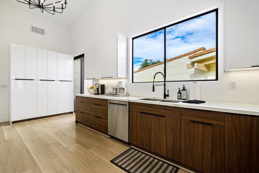 44848 Oro Grande Circle