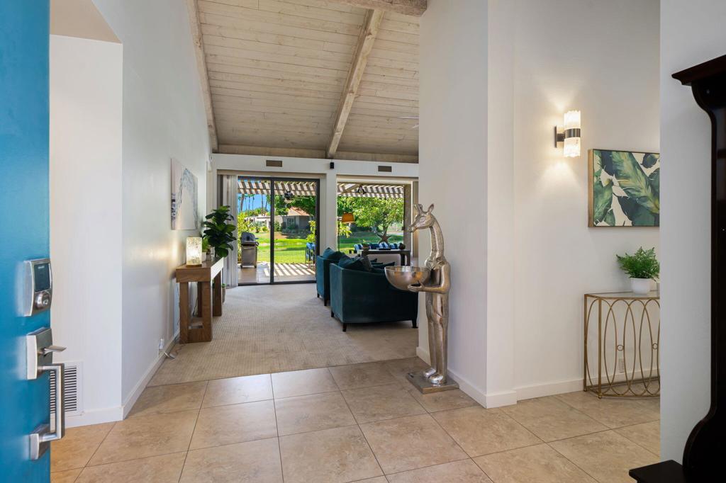 521 Desert West Drive