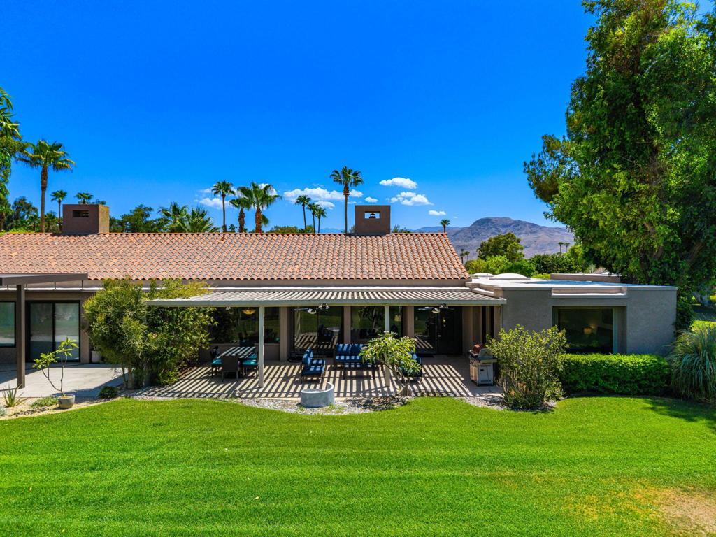 521 Desert West Drive