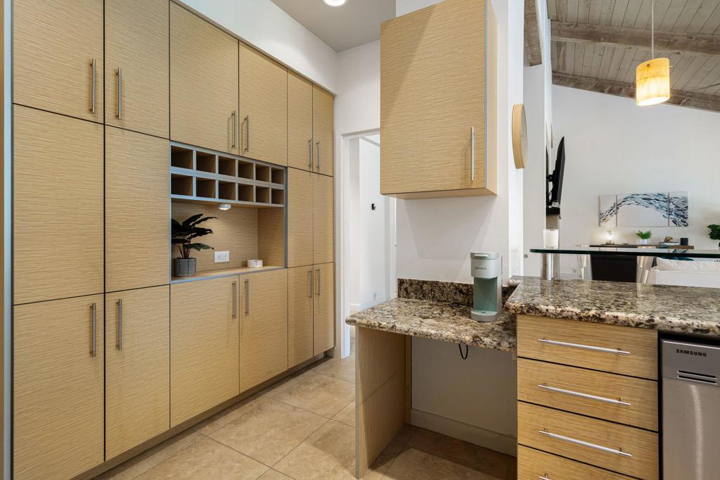 521 Desert West Drive