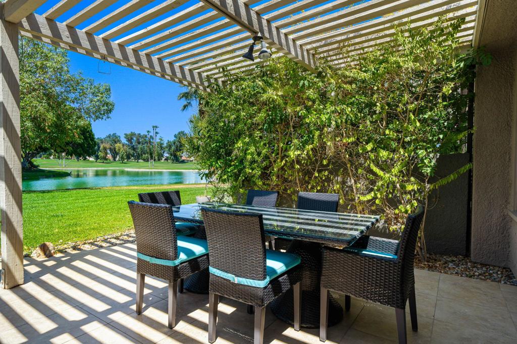 521 Desert West Drive