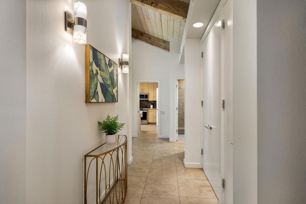 521 Desert West Drive