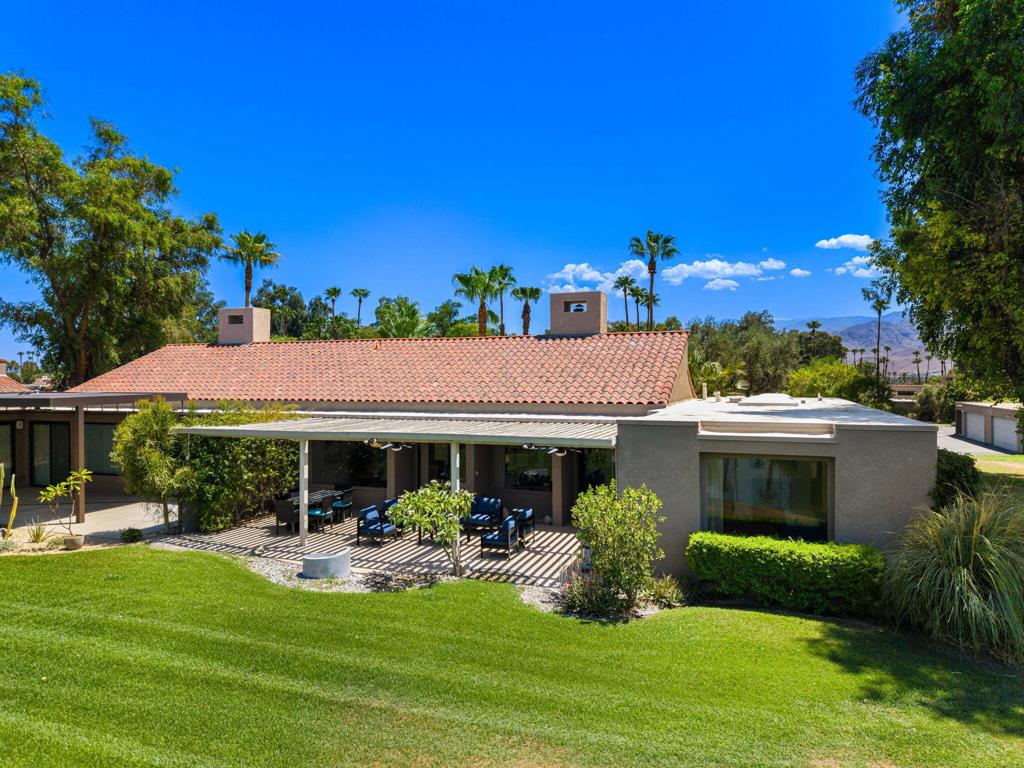 521 Desert West Drive