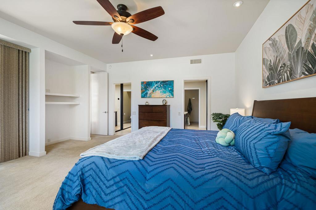 521 Desert West Drive