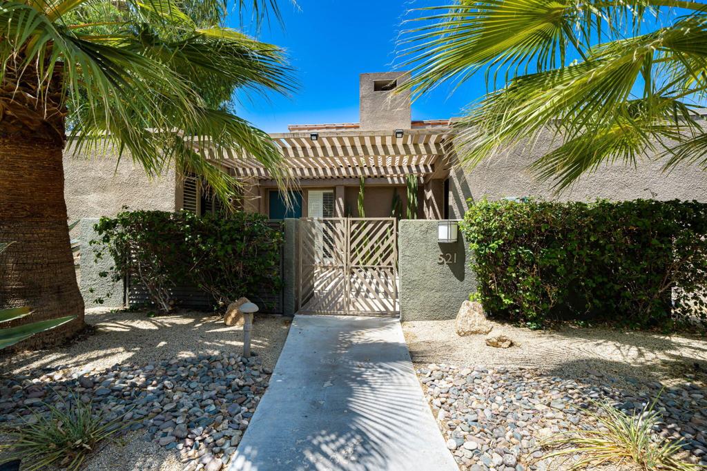521 Desert West Drive