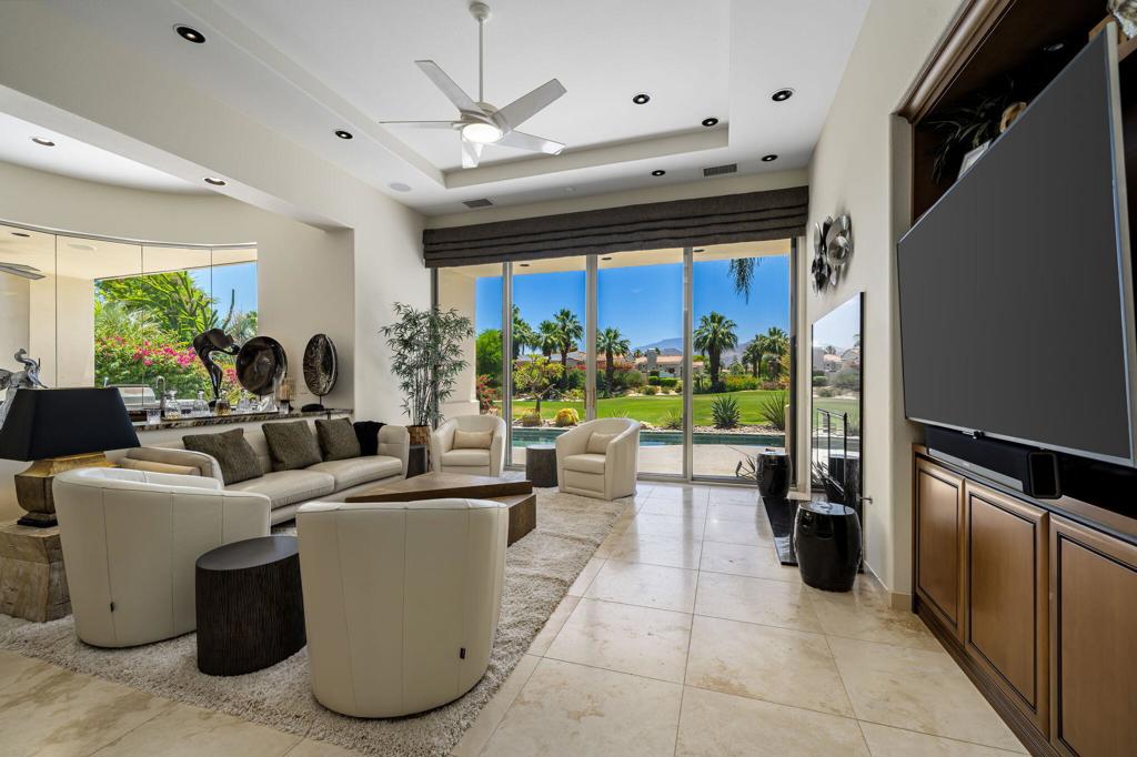 945 Hawk Hill Trail