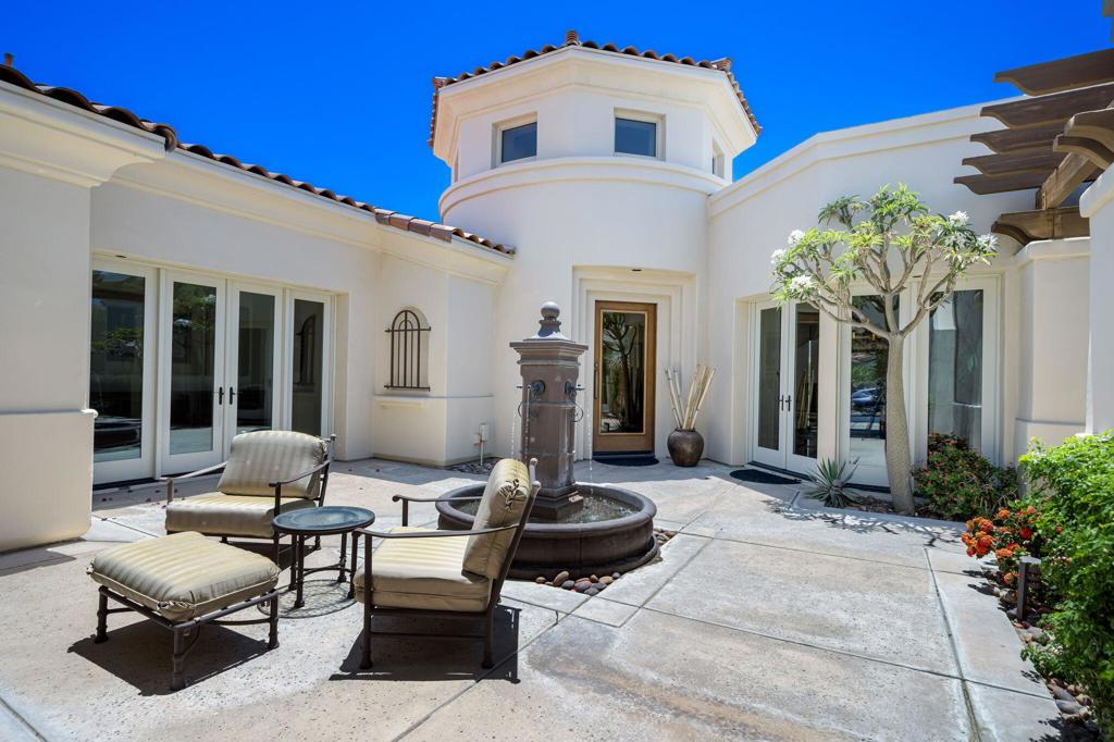 945 Hawk Hill Trail