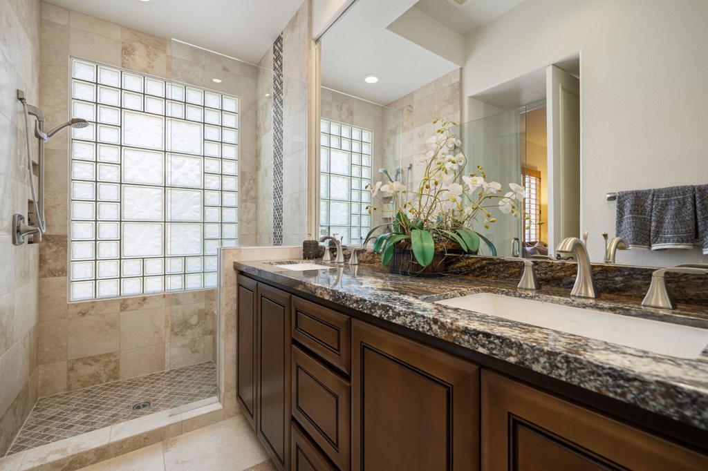 945 Hawk Hill Trail