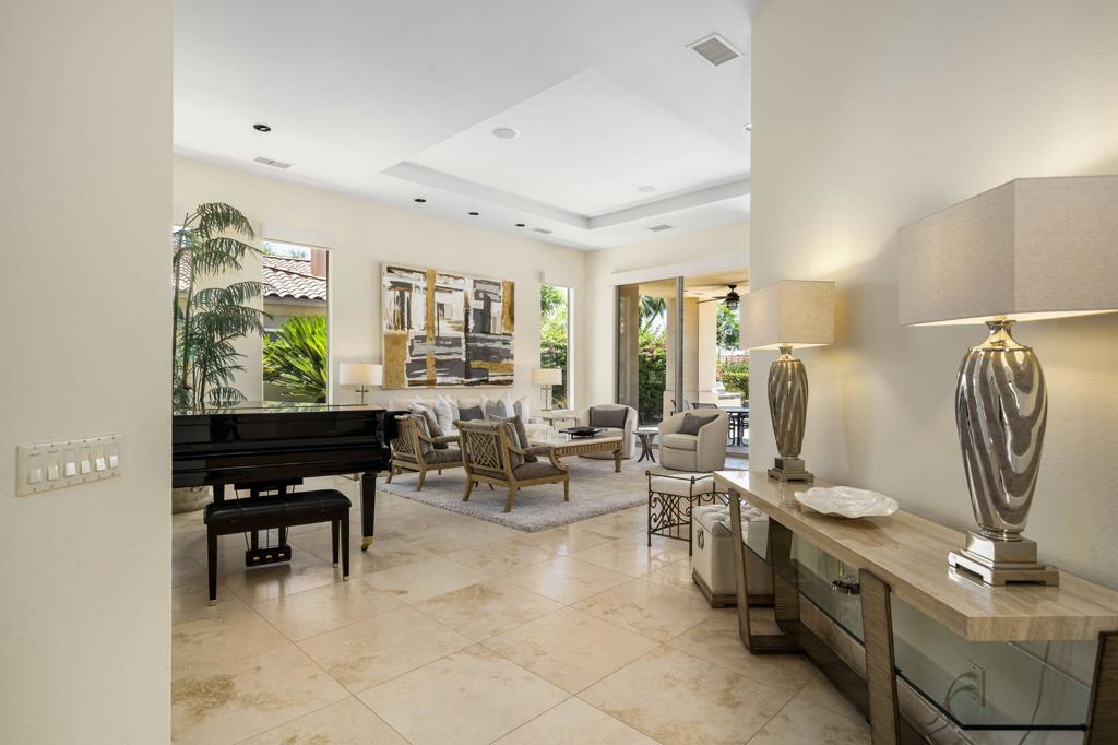 945 Hawk Hill Trail
