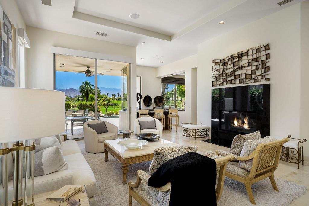 945 Hawk Hill Trail