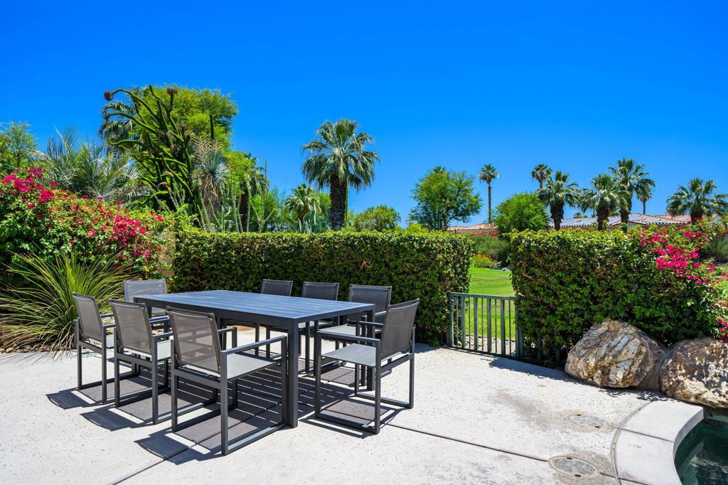 945 Hawk Hill Trail