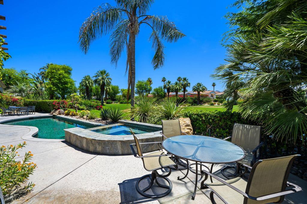 945 Hawk Hill Trail