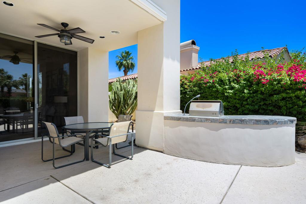 945 Hawk Hill Trail