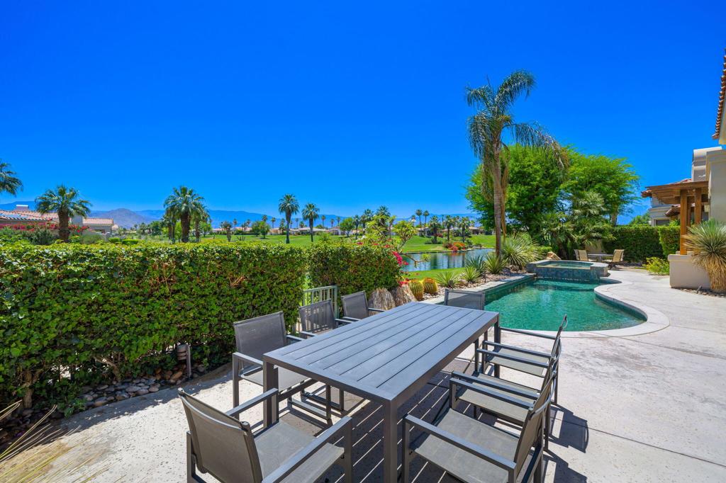 945 Hawk Hill Trail