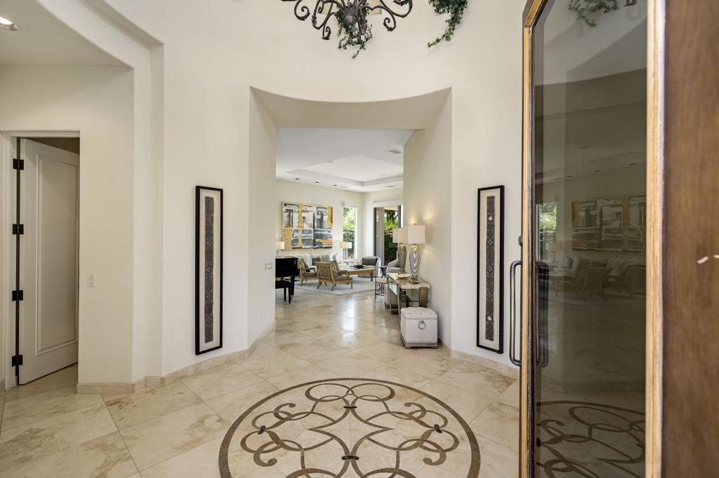 945 Hawk Hill Trail