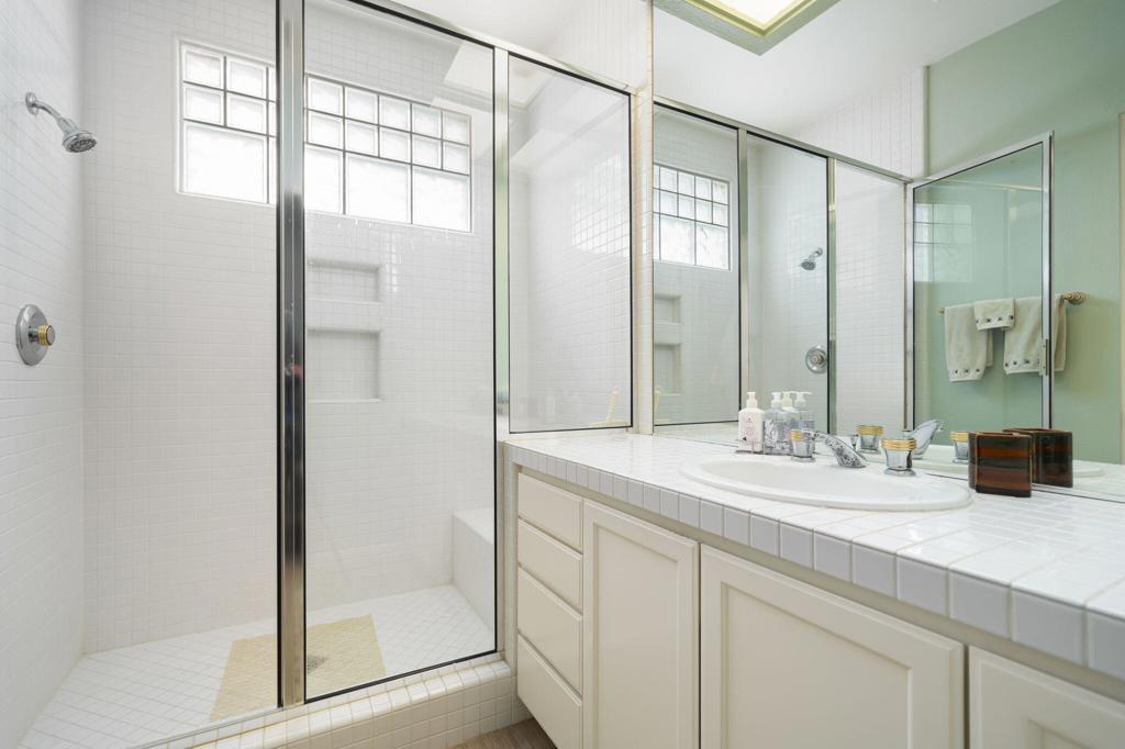 865 Box Canyon Trail