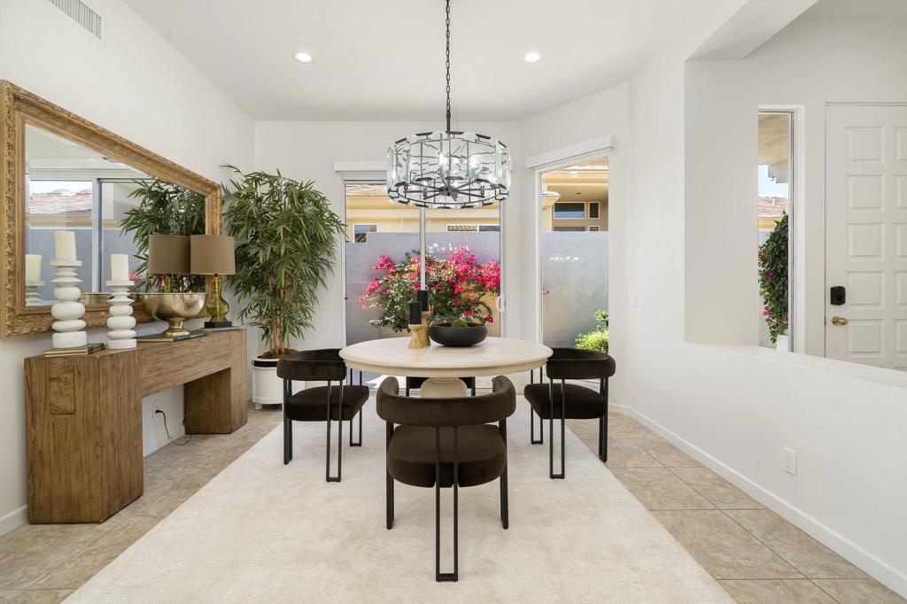 811 Box Canyon Trail