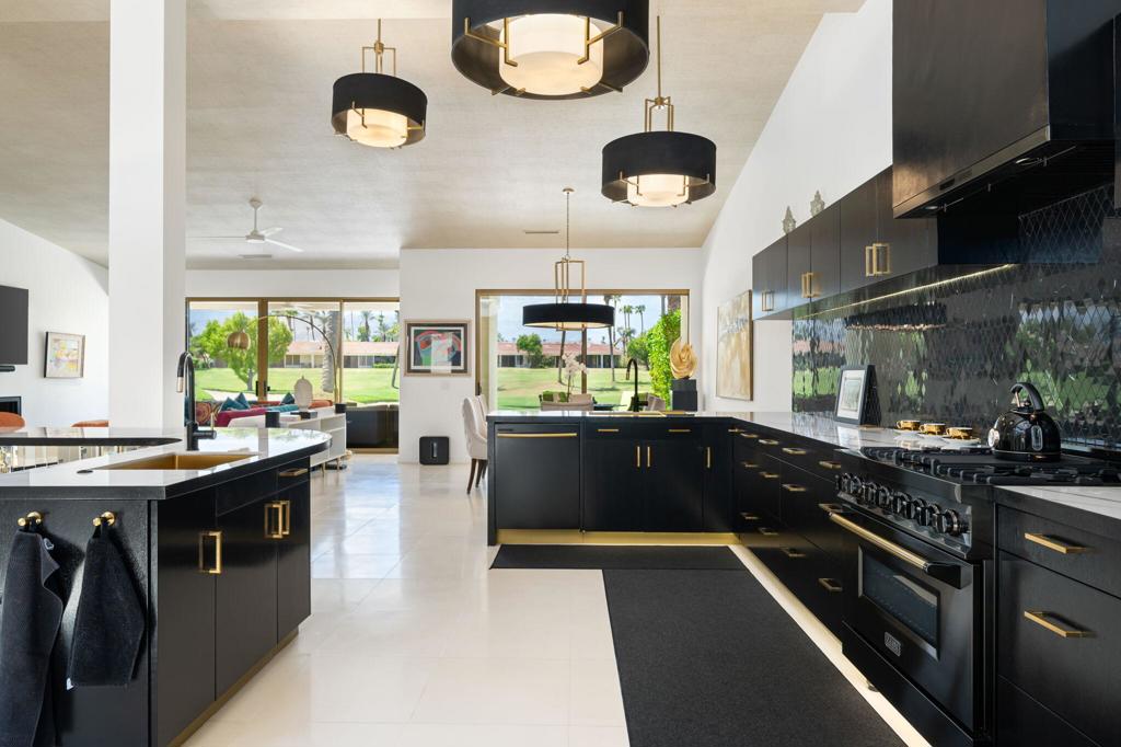 75617 Valle Vista Drive