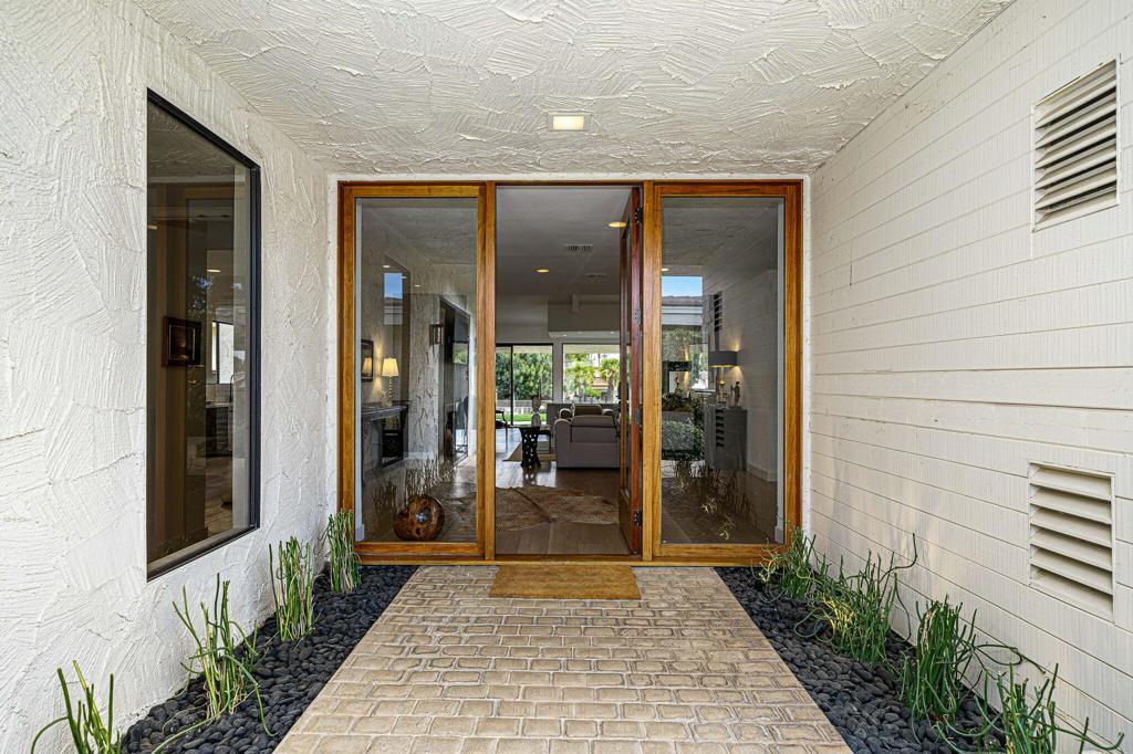 44848 Oro Grande Circle