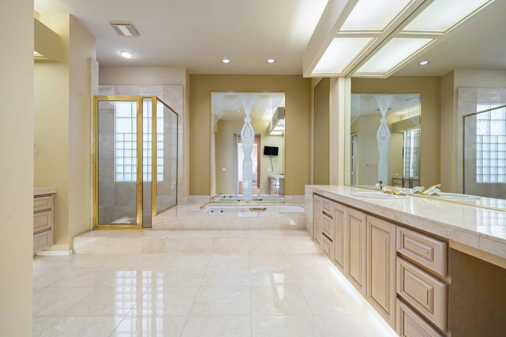 811 Deer Haven Circle