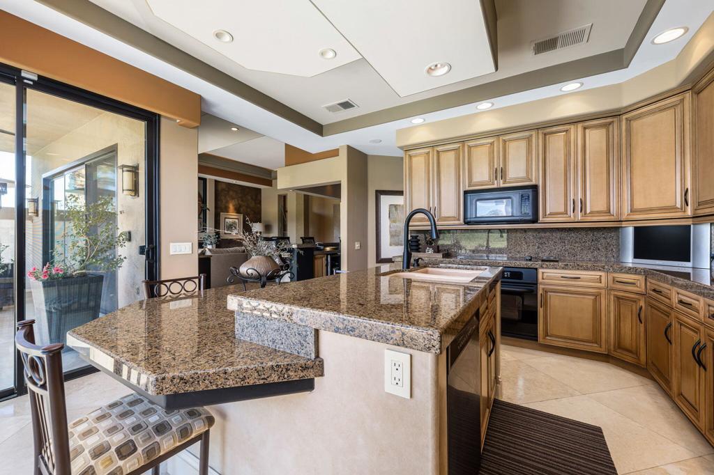 38263 Plumosa Circle