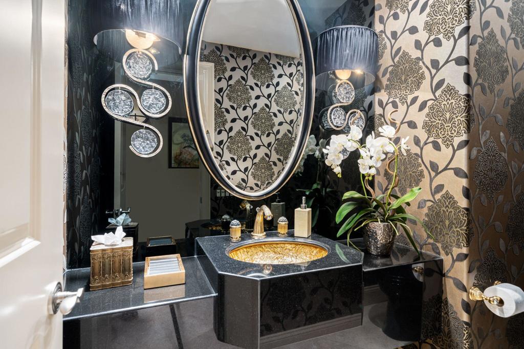 38263 Plumosa Circle