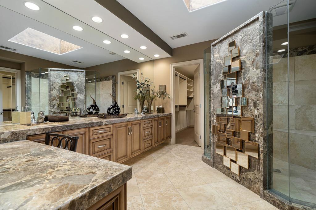 38263 Plumosa Circle