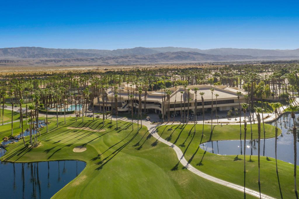 38263 Plumosa Circle