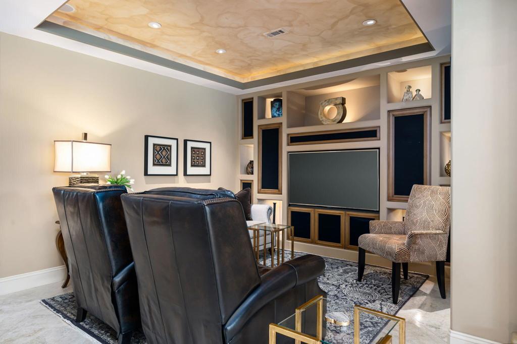 38263 Plumosa Circle