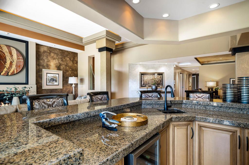 38263 Plumosa Circle