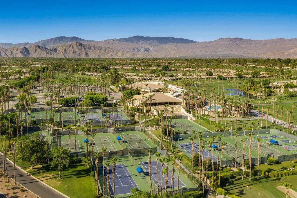 38263 Plumosa Circle