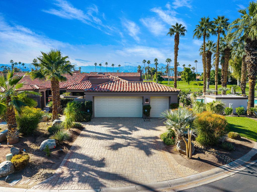 38263 Plumosa Circle