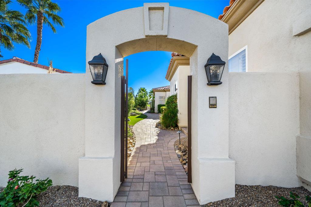 443 Tomahawk Drive