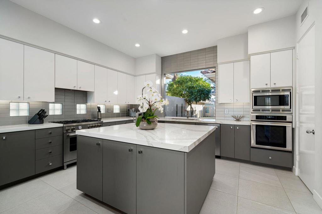 770 Deer Haven Circle