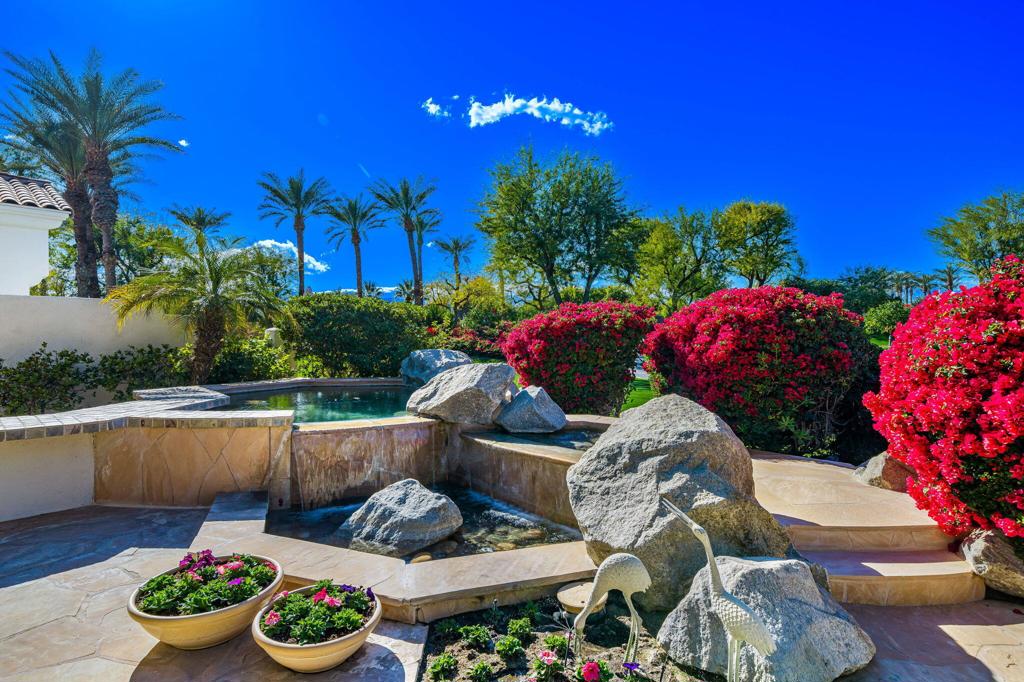 525 Indian Ridge Drive