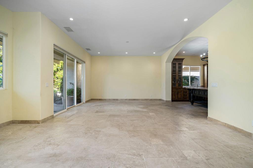 525 Indian Ridge Drive