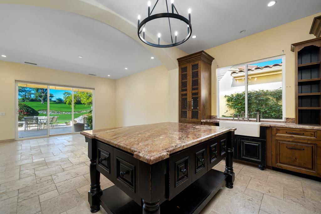 525 Indian Ridge Drive