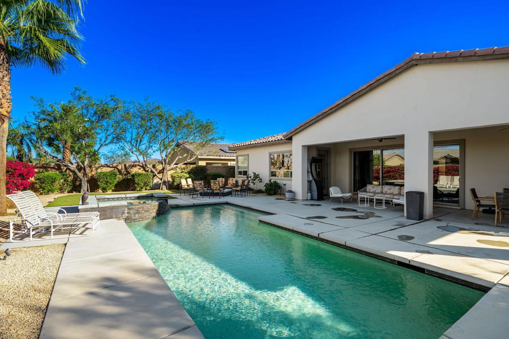 74142 Cosmopolitan Lane