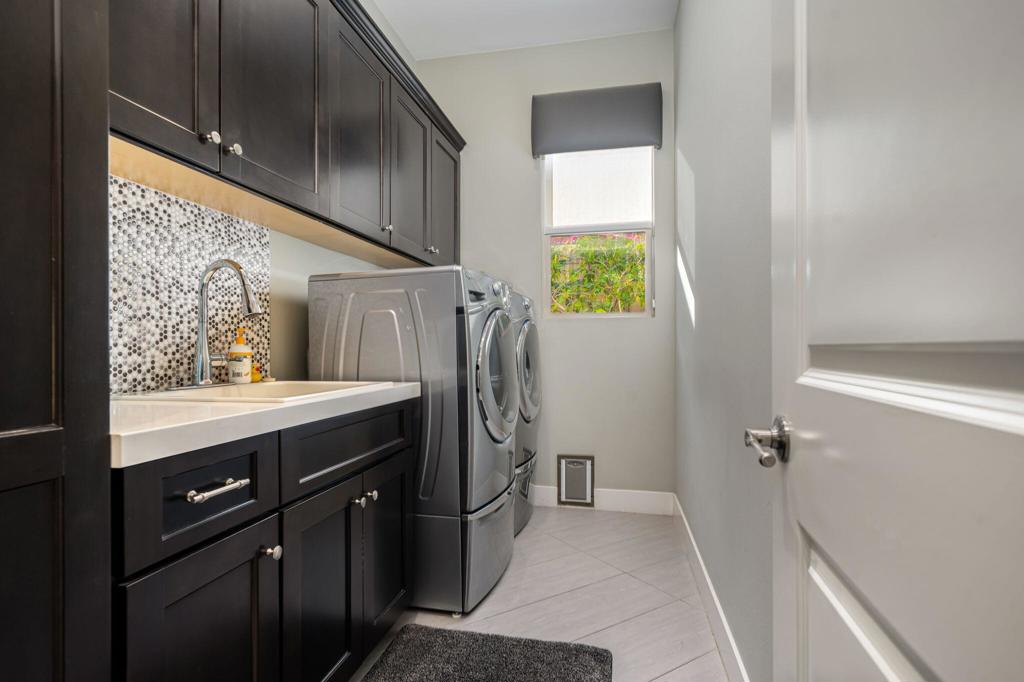 74142 Cosmopolitan Lane