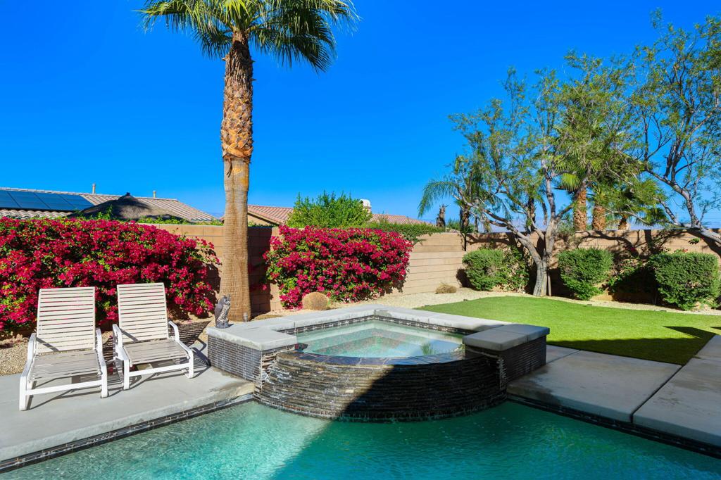 74142 Cosmopolitan Lane