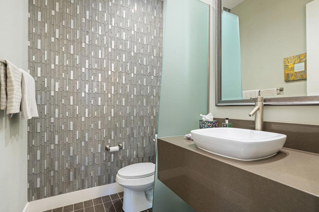 74142 Cosmopolitan Lane