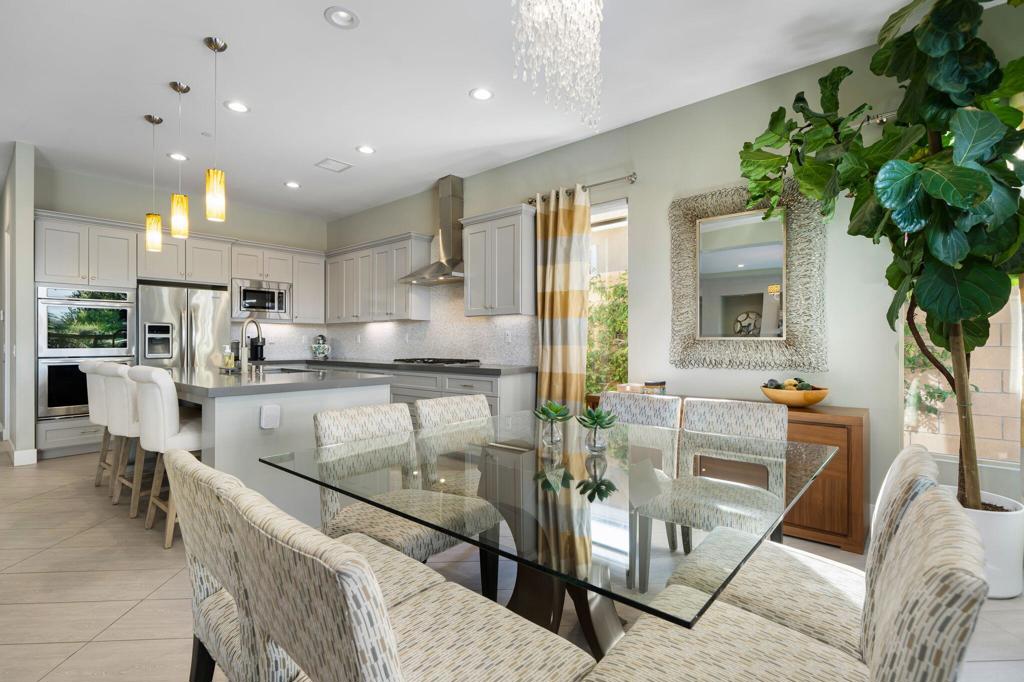 74142 Cosmopolitan Lane