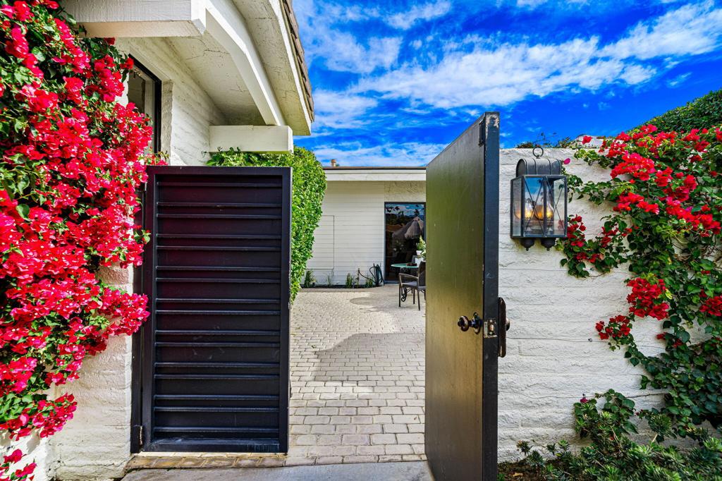 44848 Oro Grande Circle