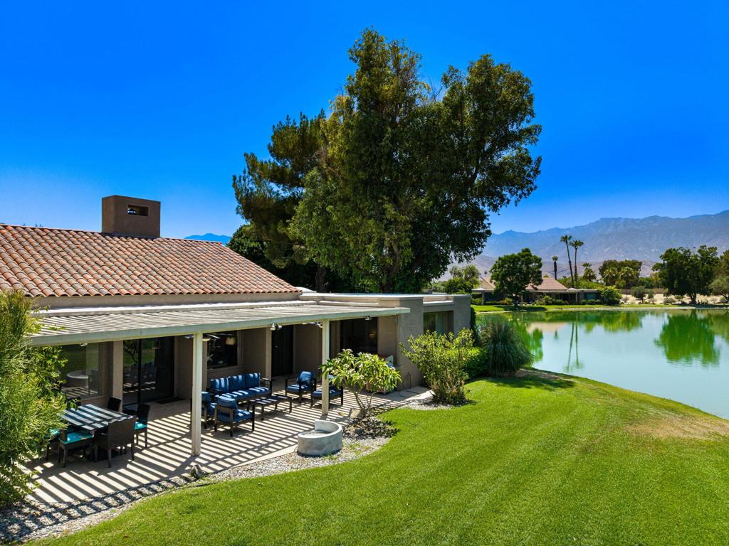 521 Desert West Drive