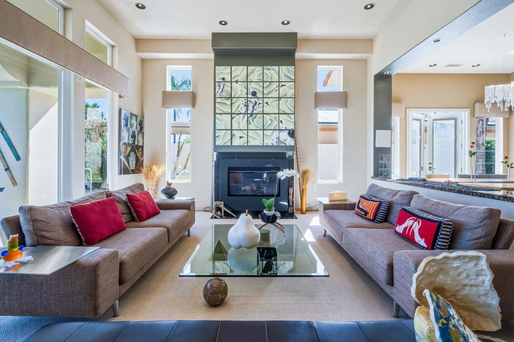 896 Mesa Grande Drive